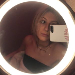 Meet your Posher, Valerie